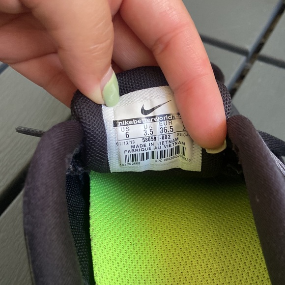 Nike Running Shoes - Picture 8 of 8